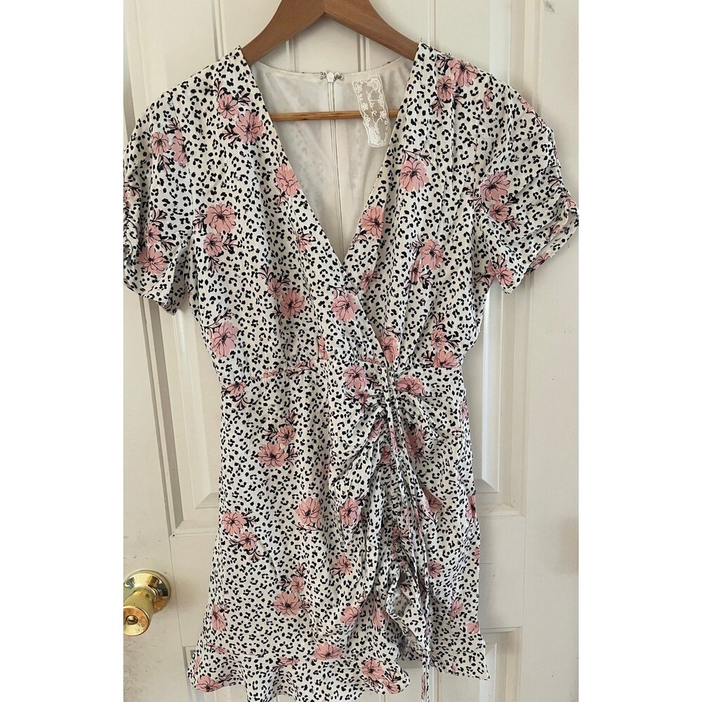 Sadie & Sage White Floral Wrap Blouse with Pink Flowers